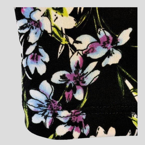 Women’s Blouse Size XL Black Purple Blue Floral 3/4 Length Sleeves - Picture 3 of 10